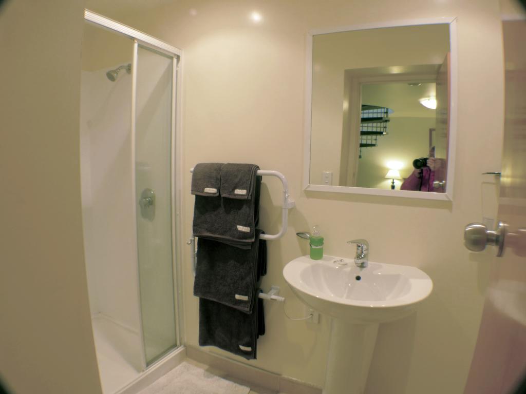 Ferienwohnung Arts Content Harbour View Macandrew Bay Zimmer foto